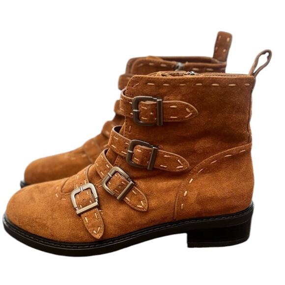 NWOT Women’s Aerosoles Arezzo Buckle Bootie Color: Brown Faux Suede – Sz 9 - Picture 5 of 7